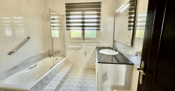 Chalet with tourist license in Cala en Bosch