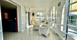 Chalet with tourist license in Cala en Bosch