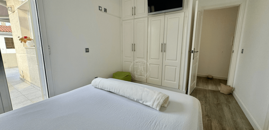 Exclusiva Oportunidad en Ciutadella: Propiedad de Lujo a Pocos Pasos del Mar