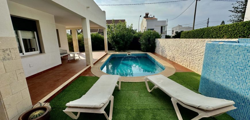 Exclusiva Oportunidad en Ciutadella: Propiedad de Lujo a Pocos Pasos del Mar