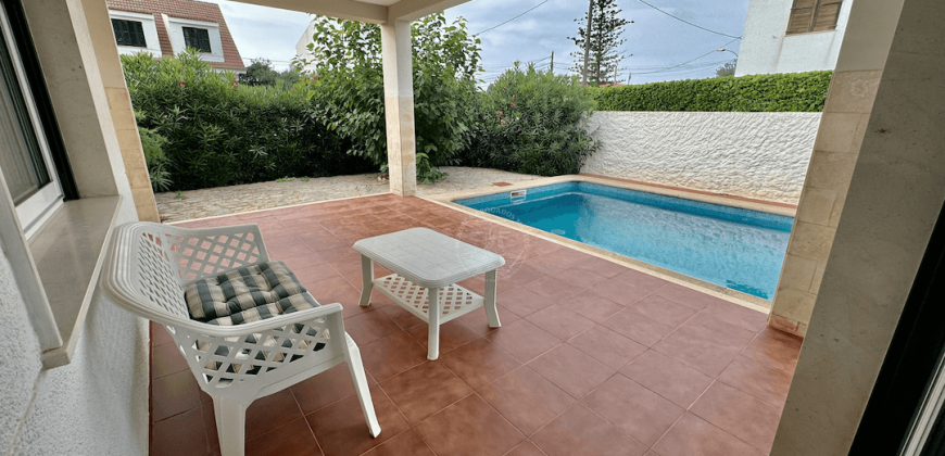 Exclusiva Oportunidad en Ciutadella: Propiedad de Lujo a Pocos Pasos del Mar