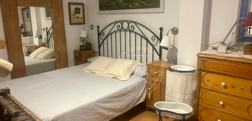 Cozy Ground Floor Apartment Just Minutes from Ciutadella’s Center