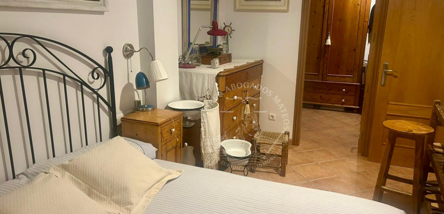 Cozy Ground Floor Apartment Just Minutes from Ciutadella’s Center