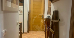 Cozy Ground Floor Apartment Just Minutes from Ciutadella’s Center