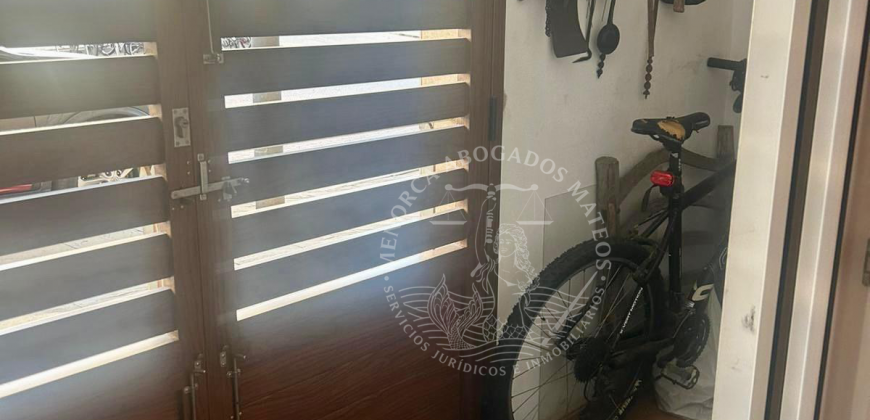 Cozy Ground Floor Apartment Just Minutes from Ciutadella’s Center