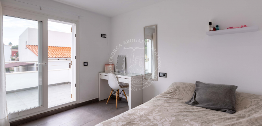 Chalet with Tourist License in Cala Blanca: Your Ideal Opportunity in Ciutadella de Menorca
