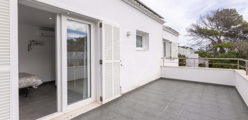 Chalet with Tourist License in Cala Blanca: Your Ideal Opportunity in Ciutadella de Menorca