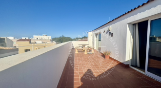 Unique Opportunity! Stunning Penthouse in the Heart of Ciutadella