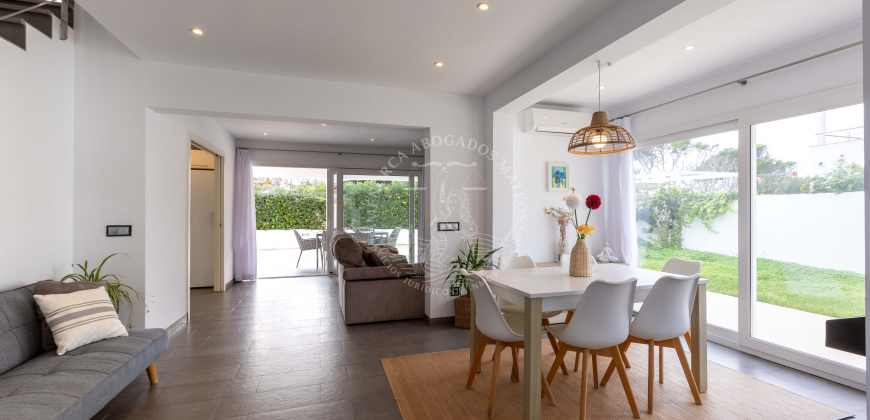 Chalet with Tourist License in Cala Blanca: Your Ideal Opportunity in Ciutadella de Menorca