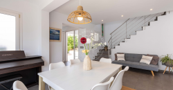 Chalet with Tourist License in Cala Blanca: Your Ideal Opportunity in Ciutadella de Menorca