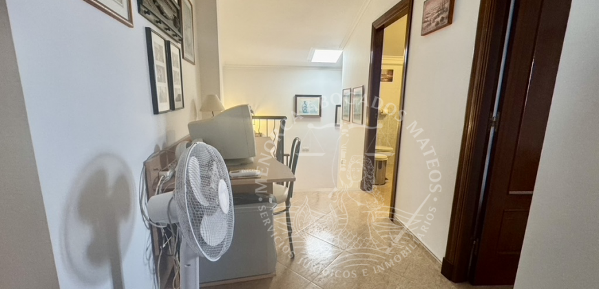 Unique Opportunity! Stunning Penthouse in the Heart of Ciutadella