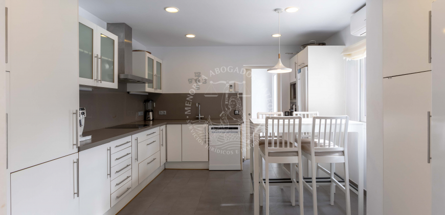Chalet with Tourist License in Cala Blanca: Your Ideal Opportunity in Ciutadella de Menorca