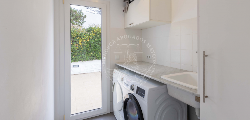 Chalet with Tourist License in Cala Blanca: Your Ideal Opportunity in Ciutadella de Menorca