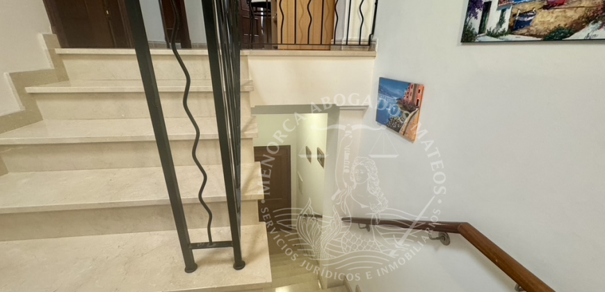 Unique Opportunity! Stunning Penthouse in the Heart of Ciutadella