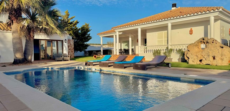 WONDERFUL VILLA WITH TOURIST LICENSE