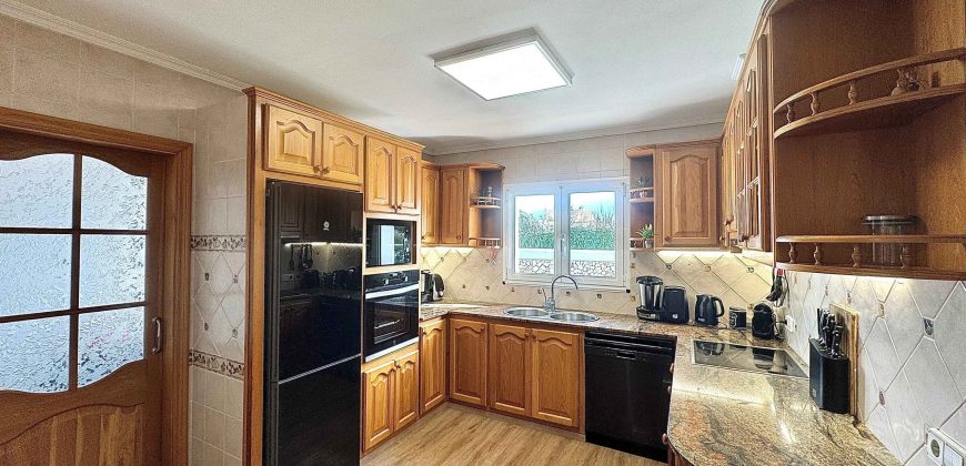 WONDERFUL VILLA WITH TOURIST LICENSE
