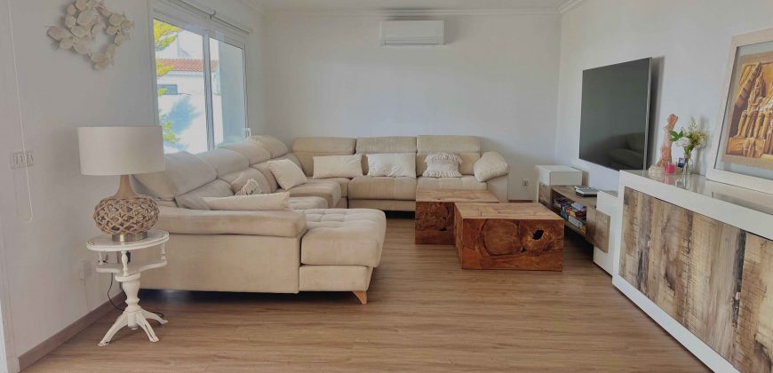 WONDERFUL VILLA WITH TOURIST LICENSE
