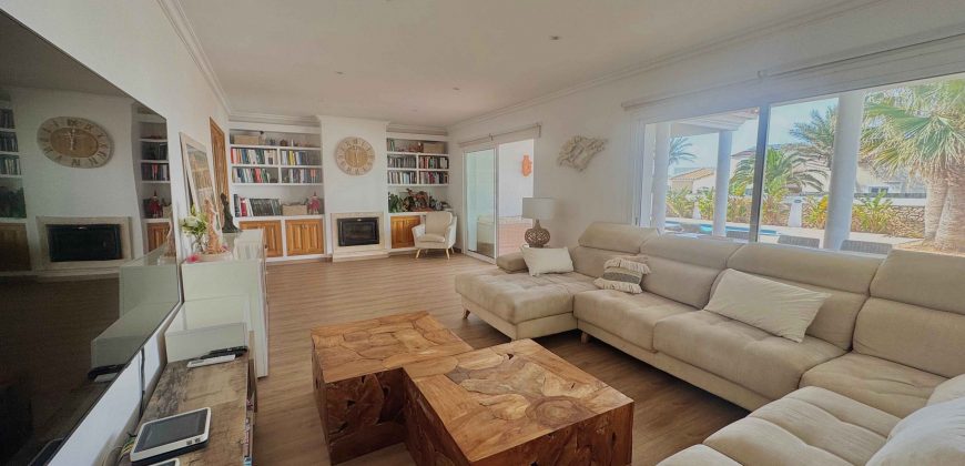 WONDERFUL VILLA WITH TOURIST LICENSE