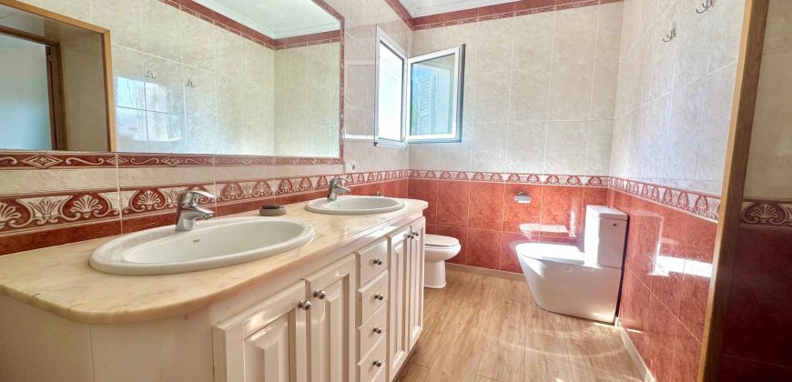 WONDERFUL VILLA WITH TOURIST LICENSE