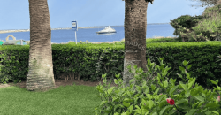Exclusive seafront chalet with total privacy and spectacular views
