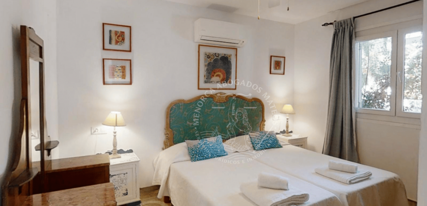 Exclusive seafront chalet with total privacy and spectacular views