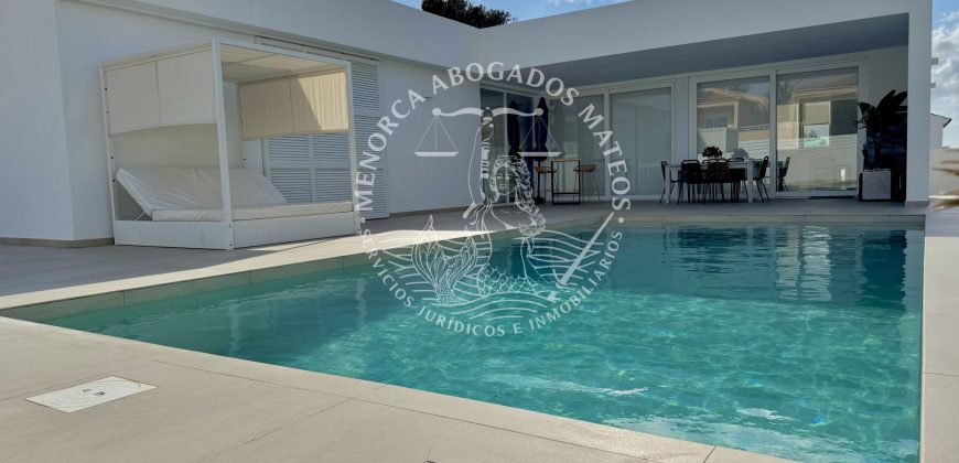 EXCLUSIVE PROPERTY IN CALA BLANCA – DESIGN, COMFORT, AND A PRIVILEGED LOCATION JUST 200 METERS FROM THE SEA