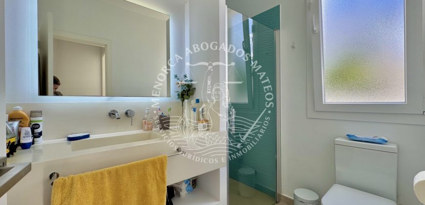 EXCLUSIVE PROPERTY IN CALA BLANCA – DESIGN, COMFORT, AND A PRIVILEGED LOCATION JUST 200 METERS FROM THE SEA