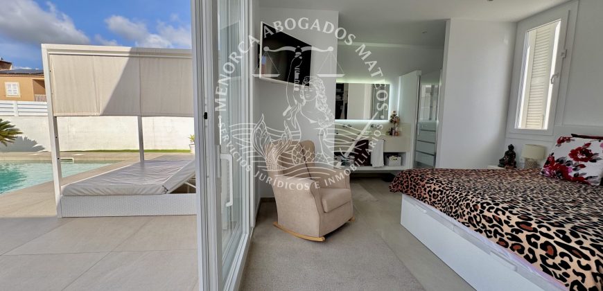 EXCLUSIVE PROPERTY IN CALA BLANCA – DESIGN, COMFORT, AND A PRIVILEGED LOCATION JUST 200 METERS FROM THE SEA