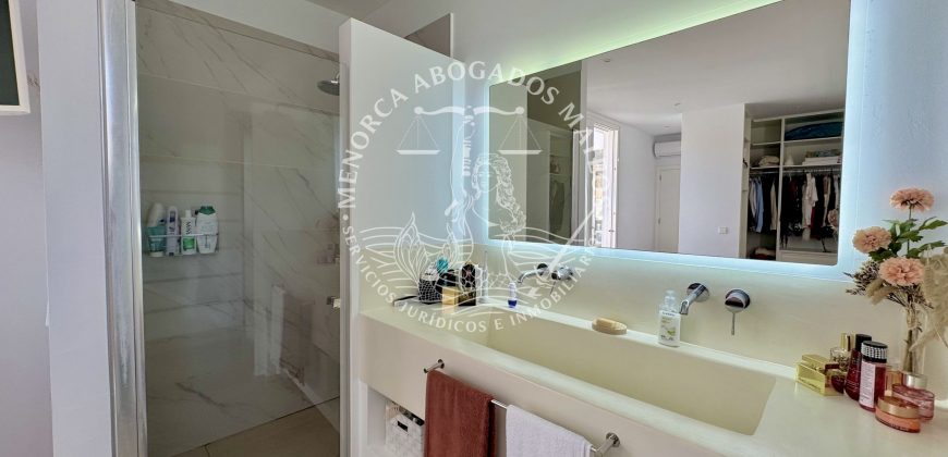 EXCLUSIVE PROPERTY IN CALA BLANCA – DESIGN, COMFORT, AND A PRIVILEGED LOCATION JUST 200 METERS FROM THE SEA