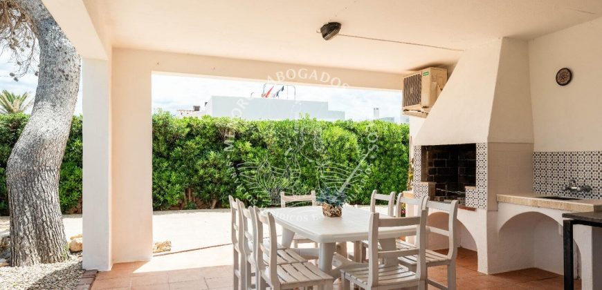VILLA ONE ROW BACK FROM THE SEA IN CALA BLANCA