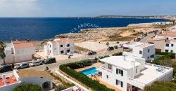 VILLA ONE ROW BACK FROM THE SEA IN CALA BLANCA