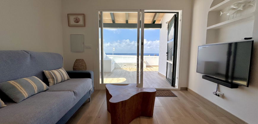 SPECTACULAR SEAFRONT VILLA IN CALA EN BOSCH