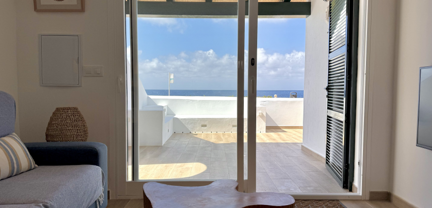 SPECTACULAR SEAFRONT VILLA IN CALA EN BOSCH