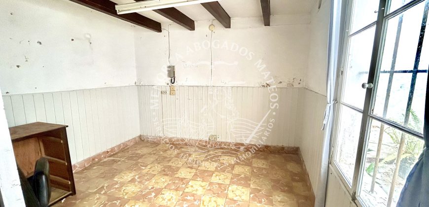 Detached house for sale in the historic center of Ciutadella
