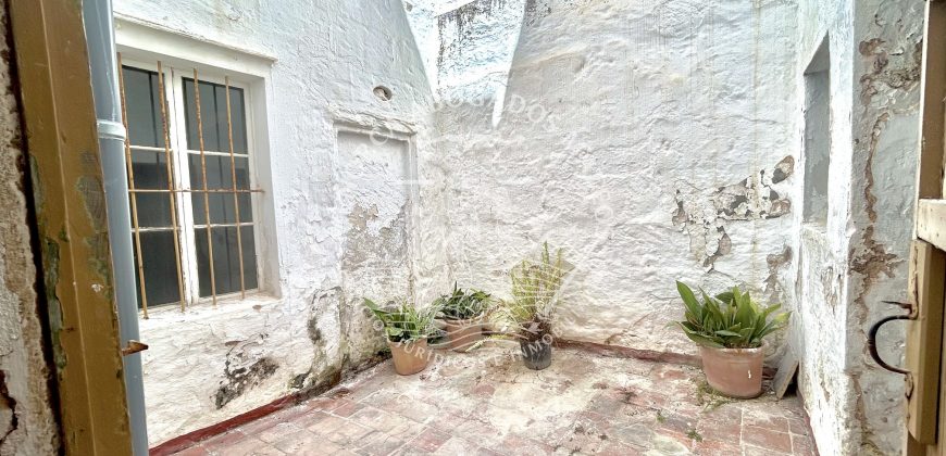 Detached house for sale in the historic center of Ciutadella