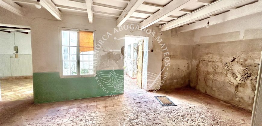 Detached house for sale in the historic center of Ciutadella