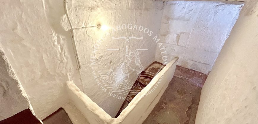 Detached house for sale in the historic center of Ciutadella