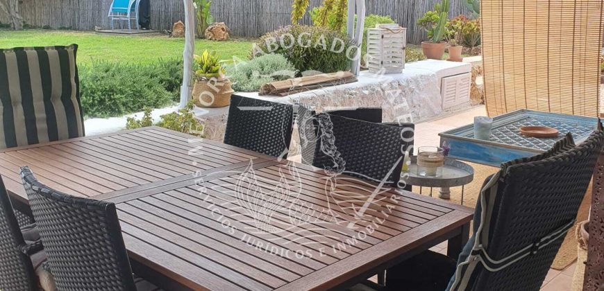 EN EXCLUSIVA! Casa de campo reformada con encanto en Llucmasanes