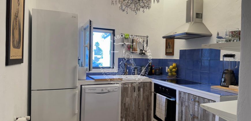 EN EXCLUSIVITÉ ! Maison de campagne rénovée avec charme à Llucmasanes