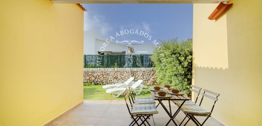 EN EXCLUSIVA! Apartamento en venta con licencia turística en Cap d’Artrutx – listo para entrar y rentabilizar